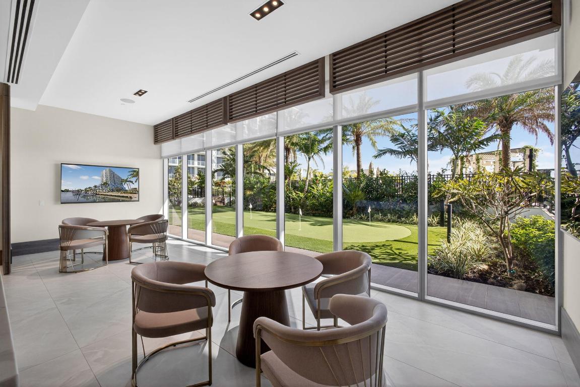 Nautilus 220 Condominium - Residential