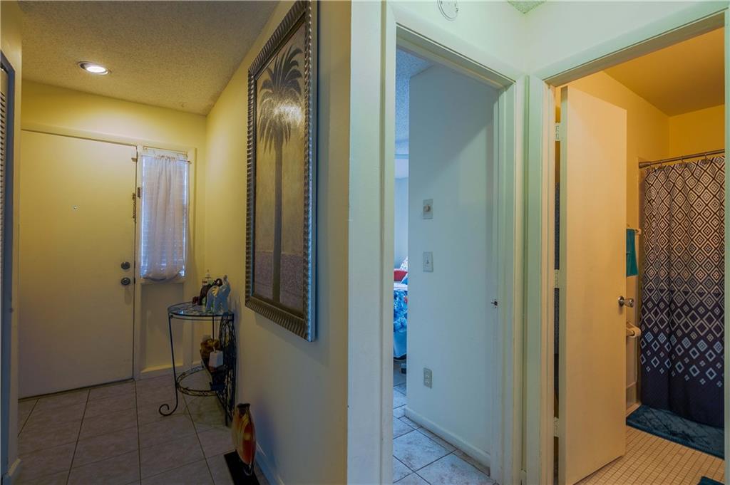 Rainbow Lakes Villas - Residential