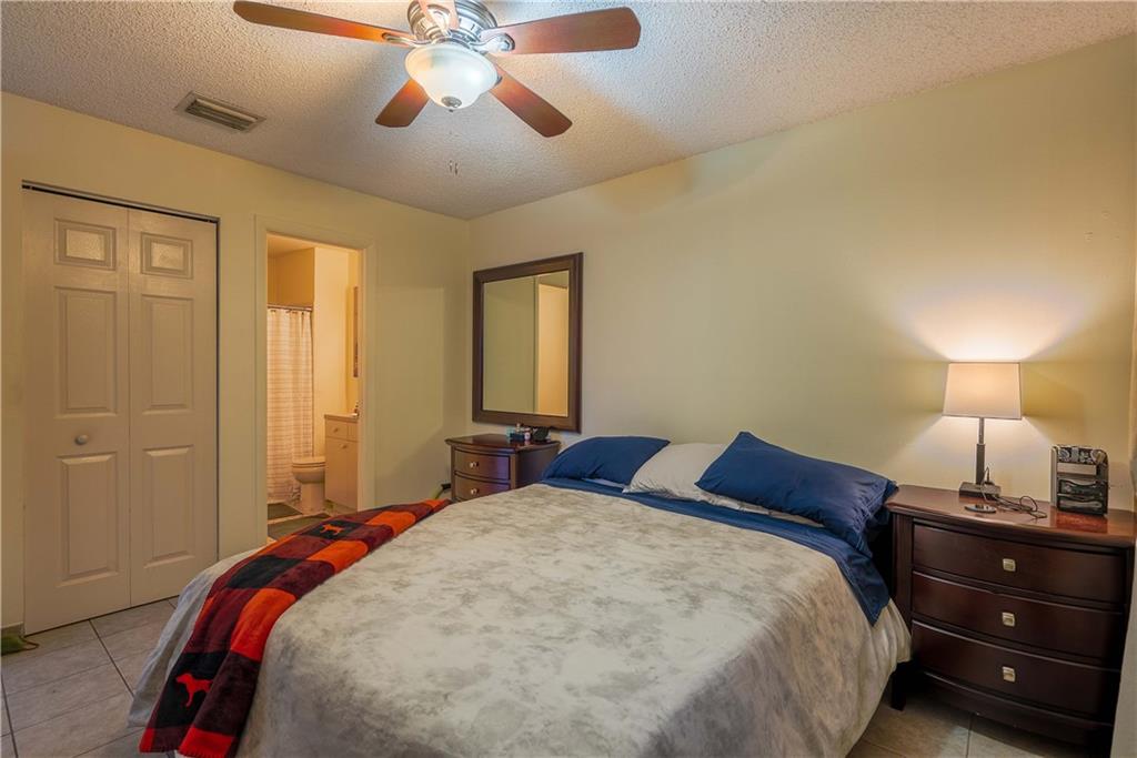 Rainbow Lakes Villas - Residential