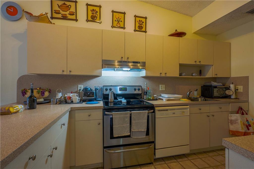 Rainbow Lakes Villas - Residential