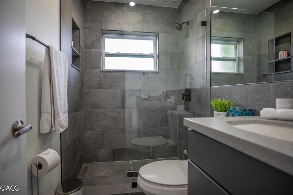 Placido Place 11-43 B - Residential Lease