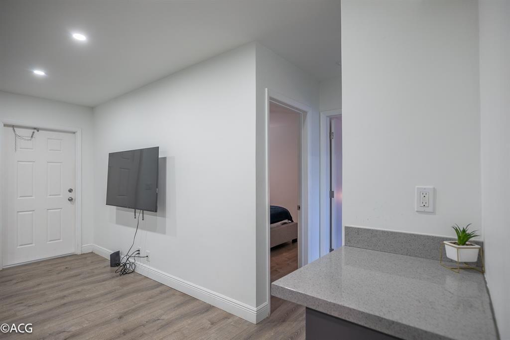 Placido Place 11-43 B - Residential Lease