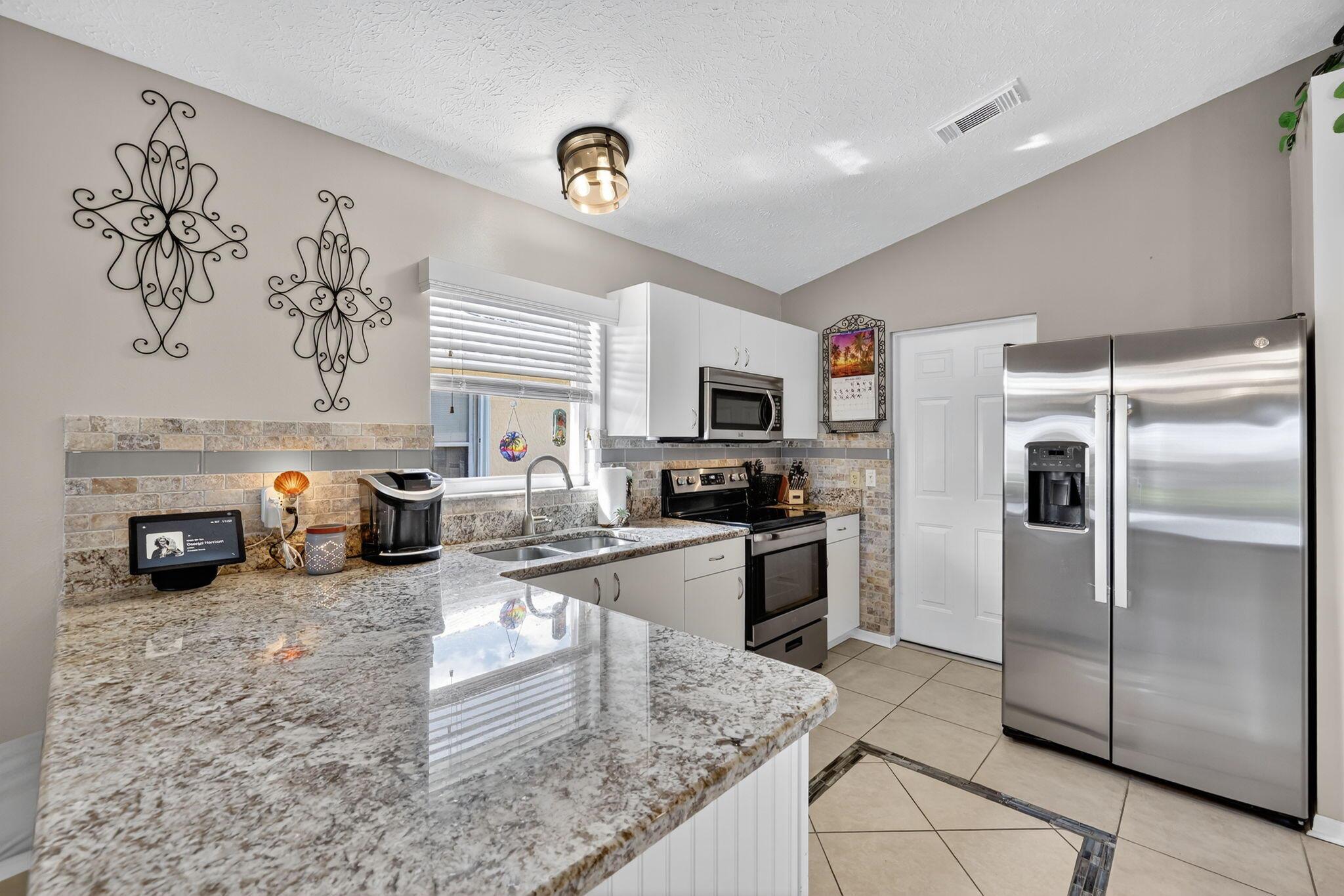 14148 Cisne Circle