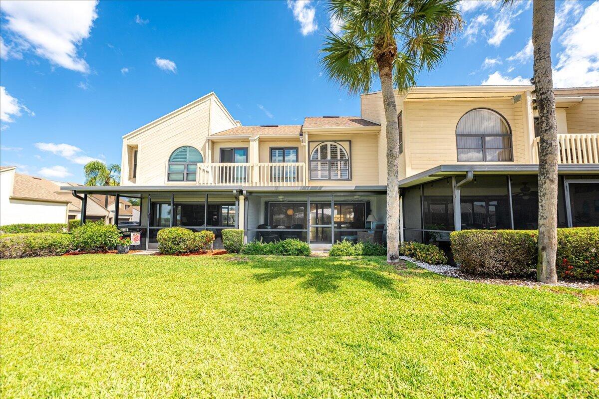 TARPON BAY MOORINGS - Residential