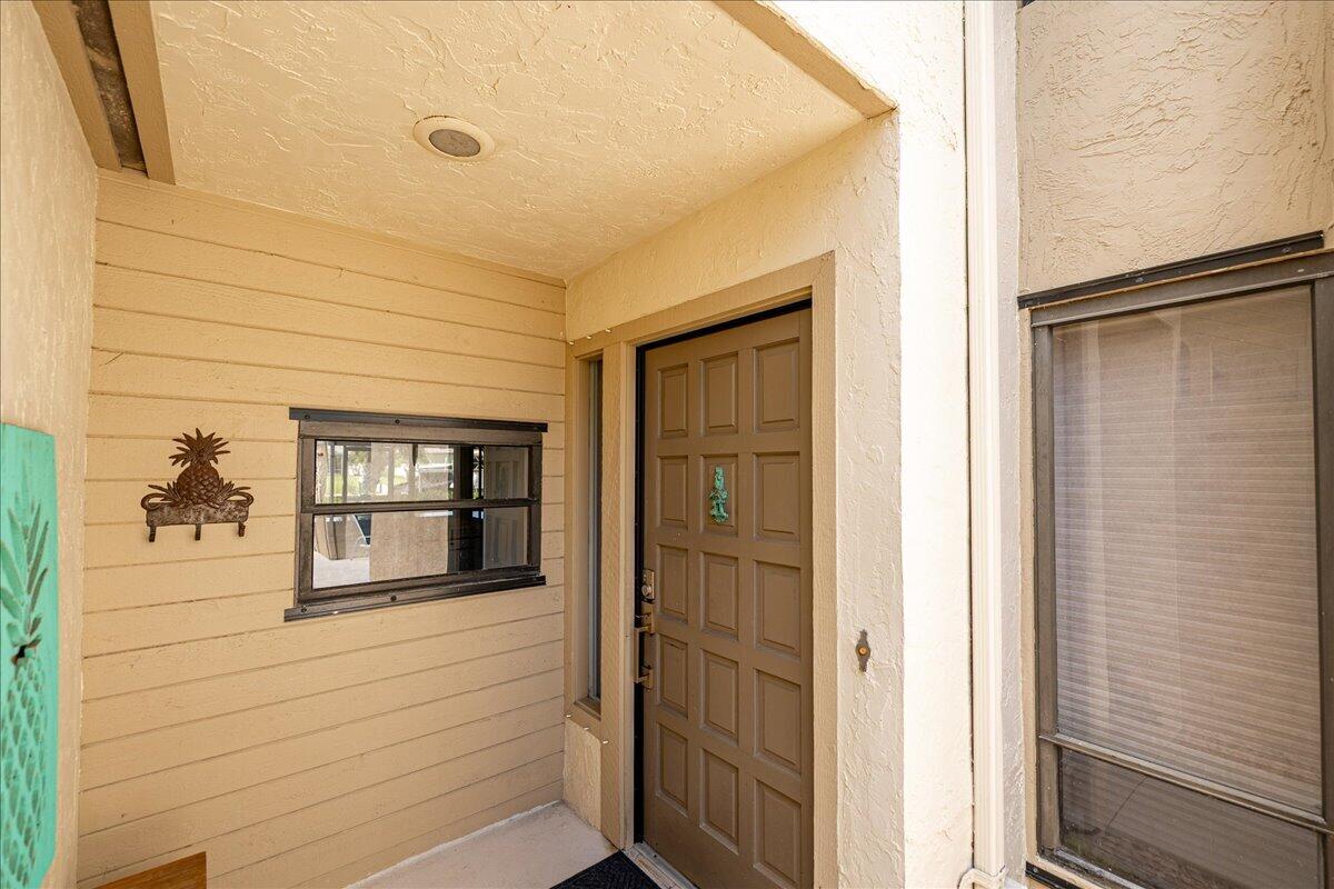 TARPON BAY MOORINGS - Residential