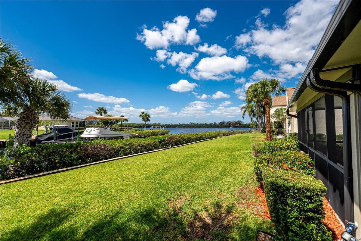 TARPON BAY MOORINGS - Residential