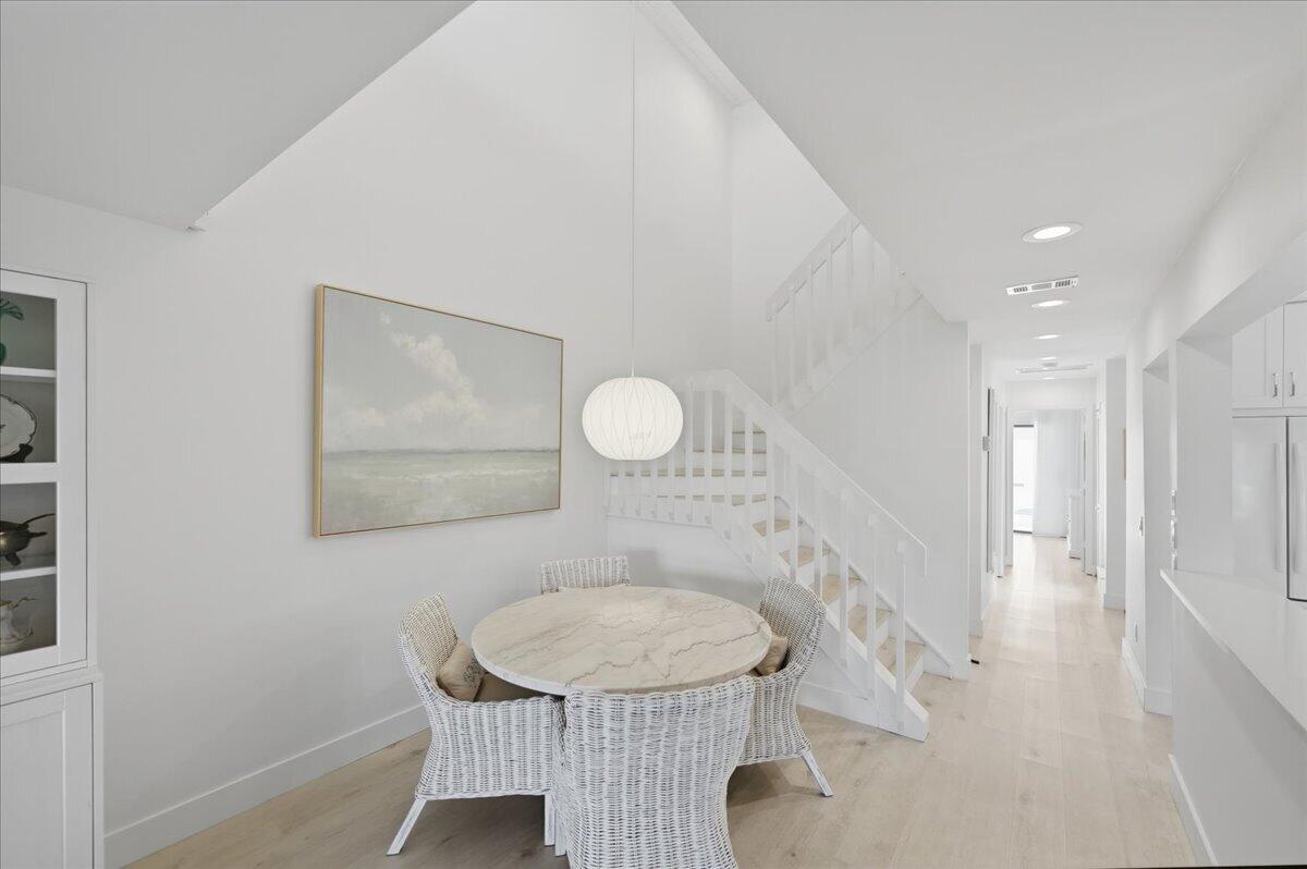 TARPON BAY MOORINGS - Residential