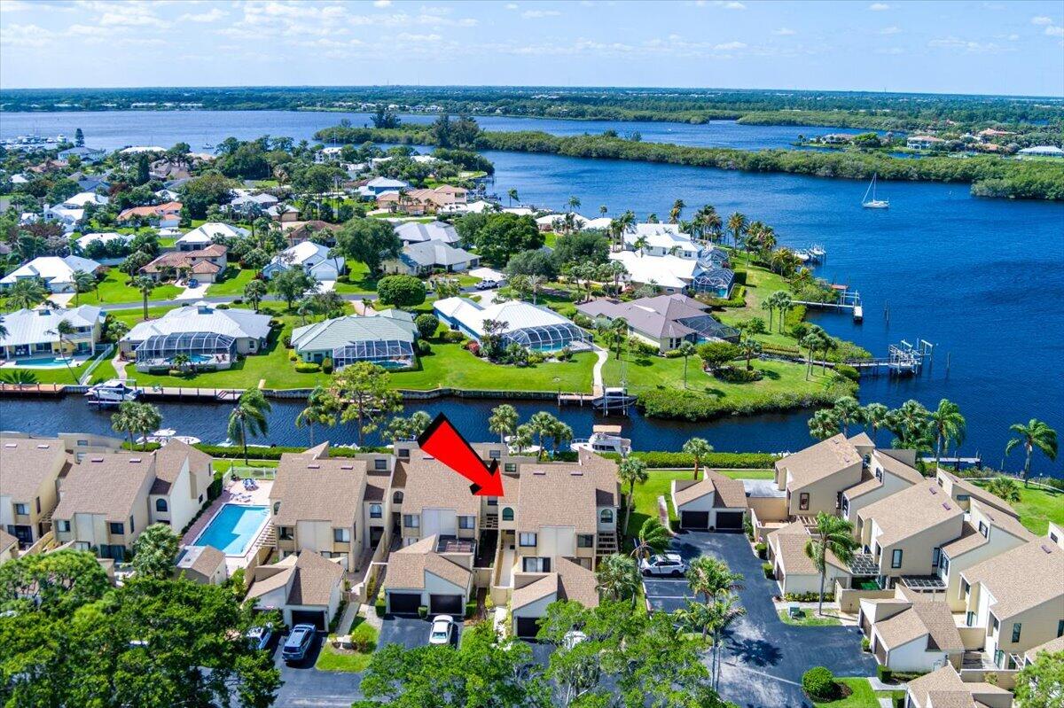 TARPON BAY MOORINGS - Residential