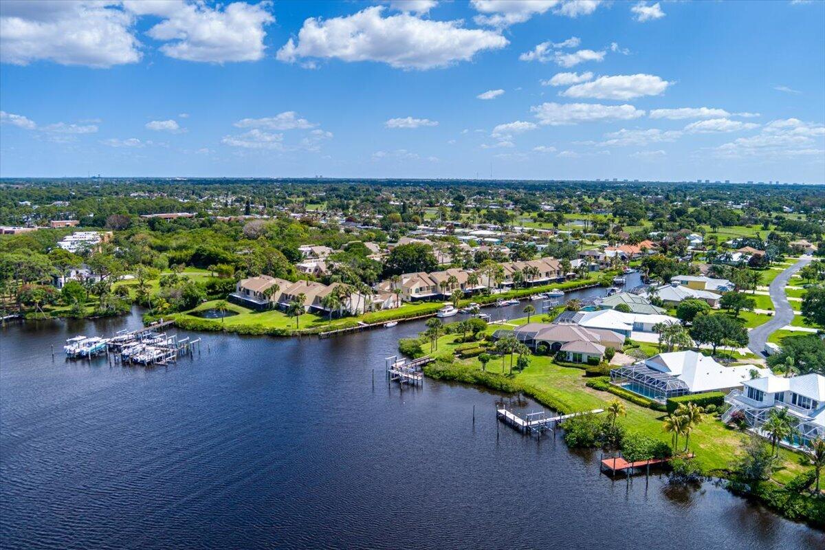 TARPON BAY MOORINGS - Residential
