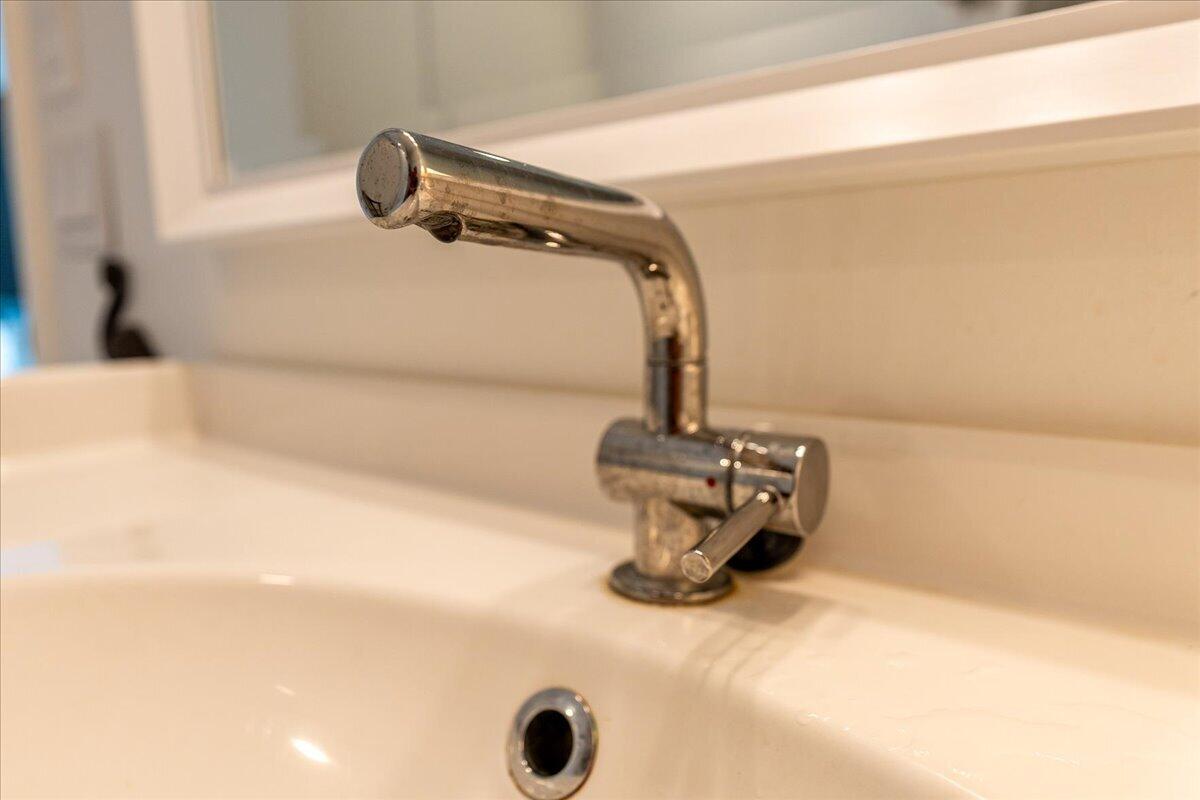 TARPON BAY MOORINGS - Residential