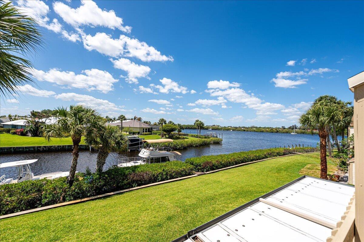 TARPON BAY MOORINGS - Residential