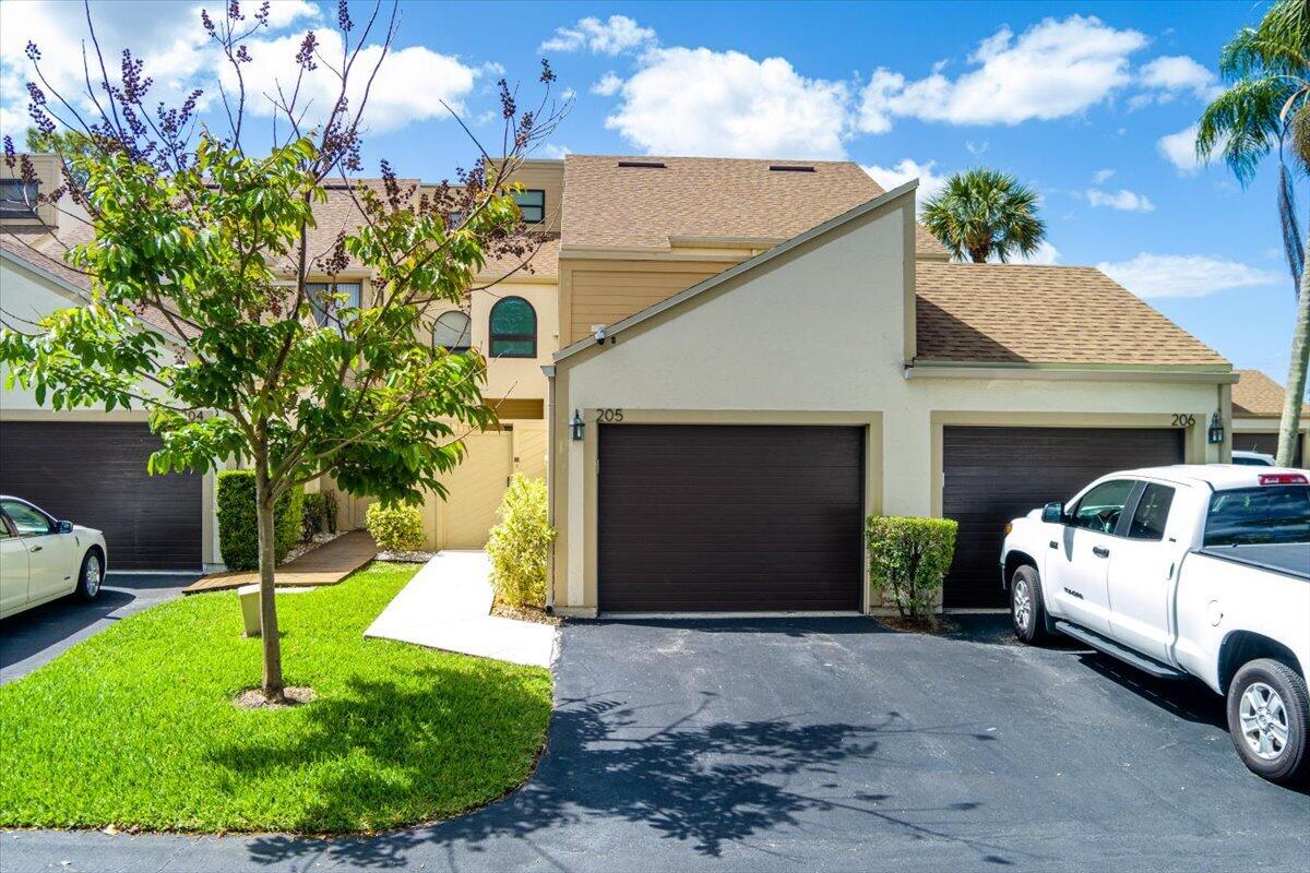 TARPON BAY MOORINGS - Residential
