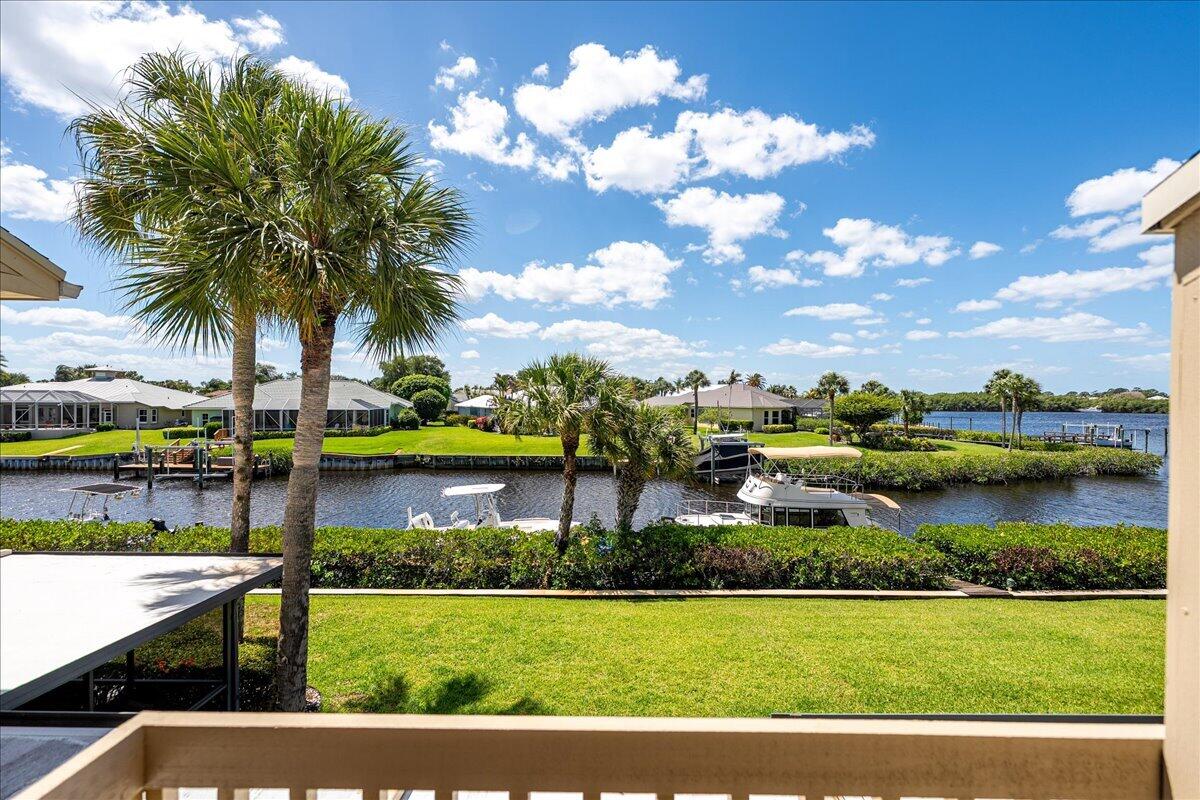 TARPON BAY MOORINGS - Residential
