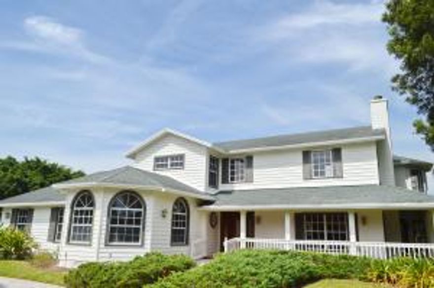 Cozy 5 bedroom 3 1/2 baths home and 3 stall barn conveniently located in Saddle Trail community, within a 4-minute golf cart ride from WEF show grounds. This home can accommodate 10 guests comfortably. Kitchen includes Stainless Steel appliances and everything you'll need to cook a nice dinner after a hard day at the show. Living areas include a living room, a family room with fireplace and TV, cable with more than 200 channels and WiFi. Tennis table, video game consoles, hot tub and golf cart available upon request. Master bedroom has a Queen bed, LCD TV, and a nice terrace overlooking the grass field, turnouts and barn. Other bedrooms include 3 Queen beds and 2 Twin beds.