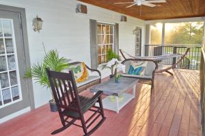 SADDLE TRAIL PARK OF WELL - Residential Lease