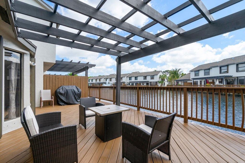Photo of 2010 Landings Boulevard, Greenacres, FL 33413 (MLS # R10969950)
