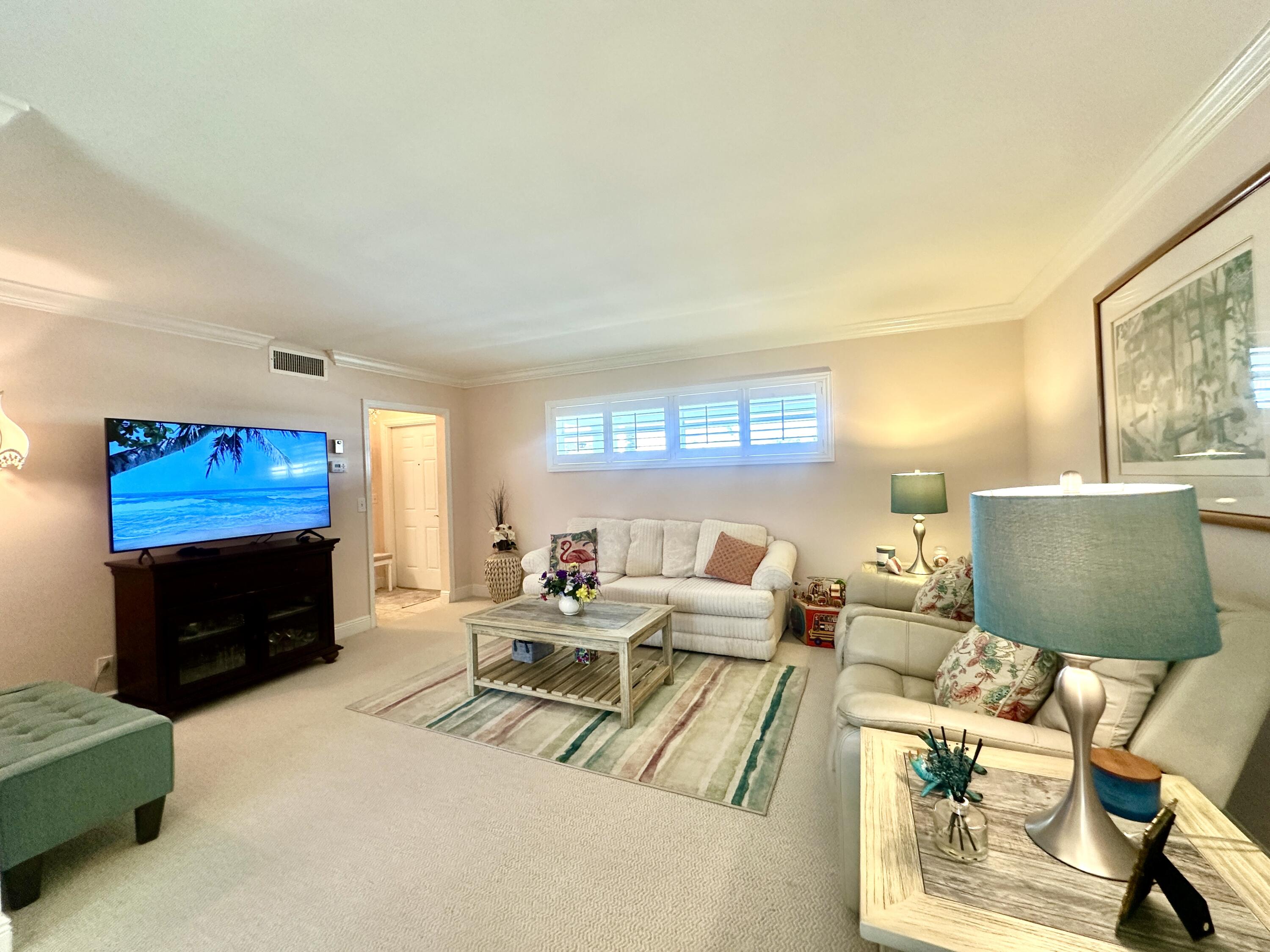 33 Colonial Club Drive 203