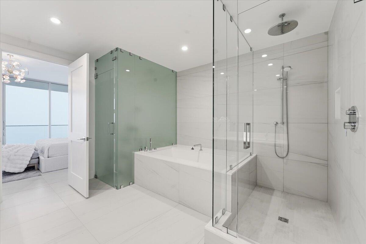 SELENE OCEANFRONT RESIDEN - Residential