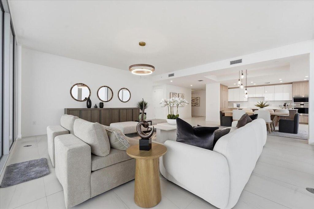 Photo of 151 N Seabreeze Boulevard #2204-e, Fort Lauderdale, FL 33304 (MLS # F10554537)