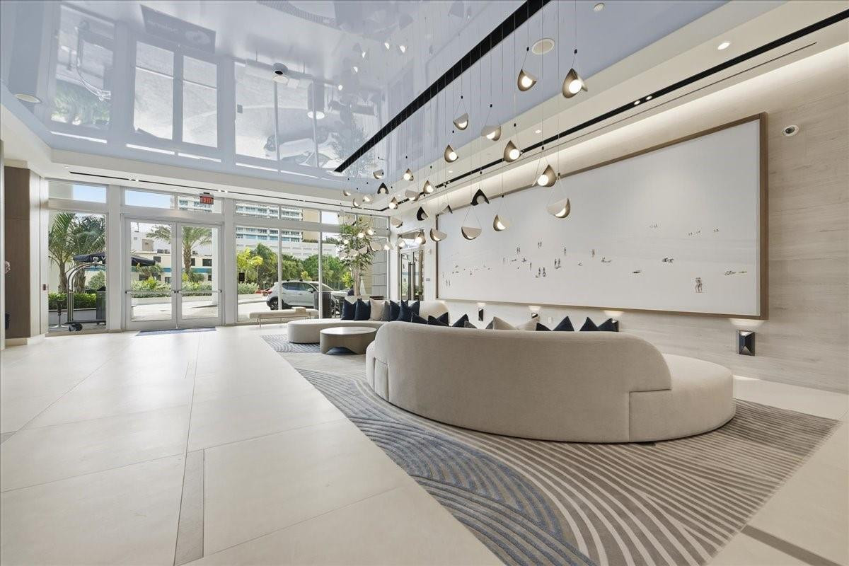 SELENE OCEANFRONT RESIDEN - Residential