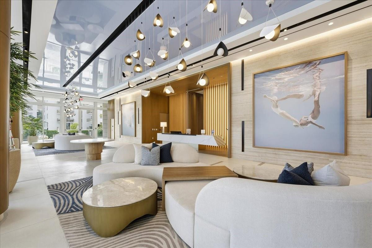 SELENE OCEANFRONT RESIDEN - Residential