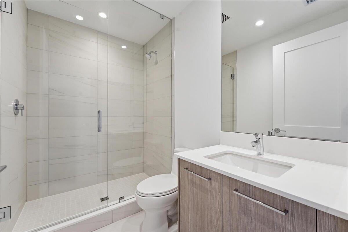 SELENE OCEANFRONT RESIDEN - Residential