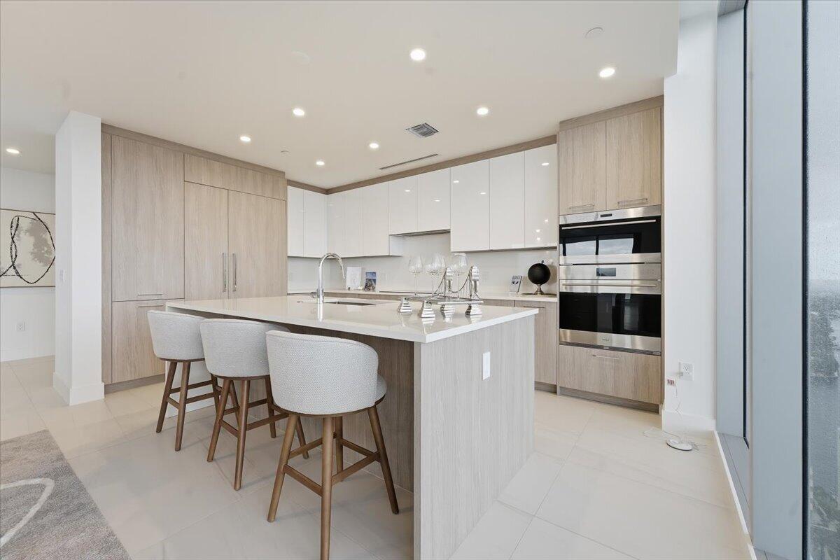 SELENE OCEANFRONT RESIDEN - Residential