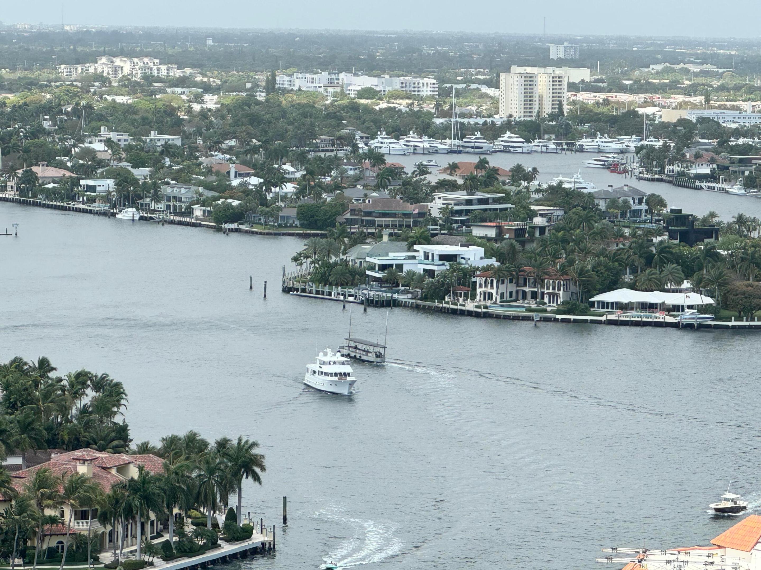 SELENE OCEANFRONT RESIDEN - Residential