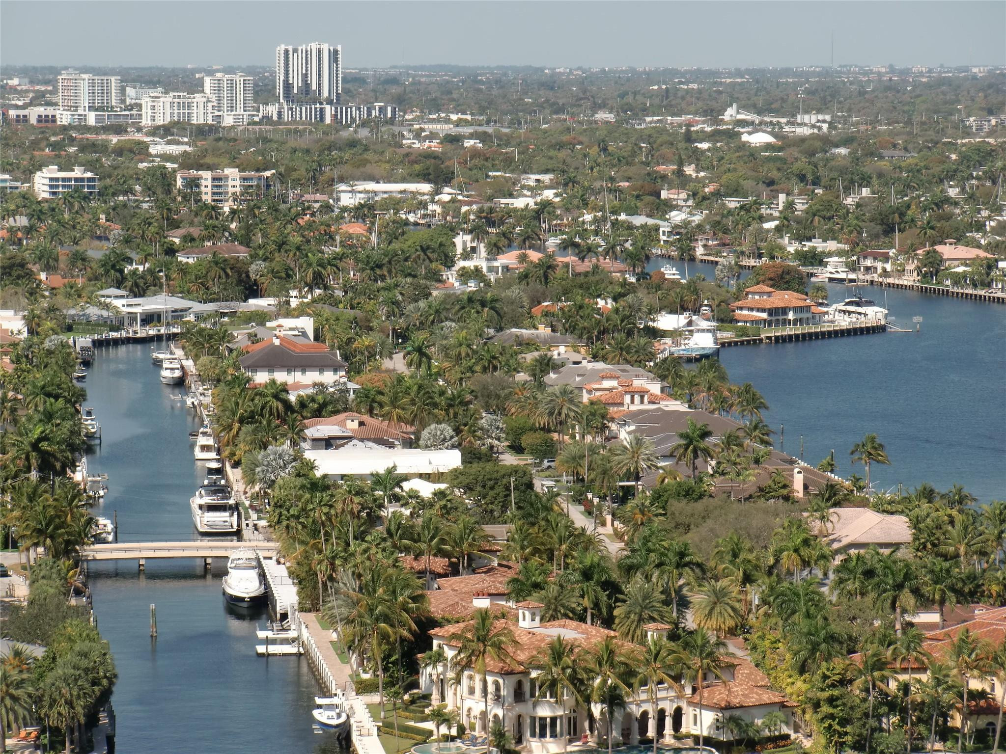 SELENE OCEANFRONT RESIDEN - Residential