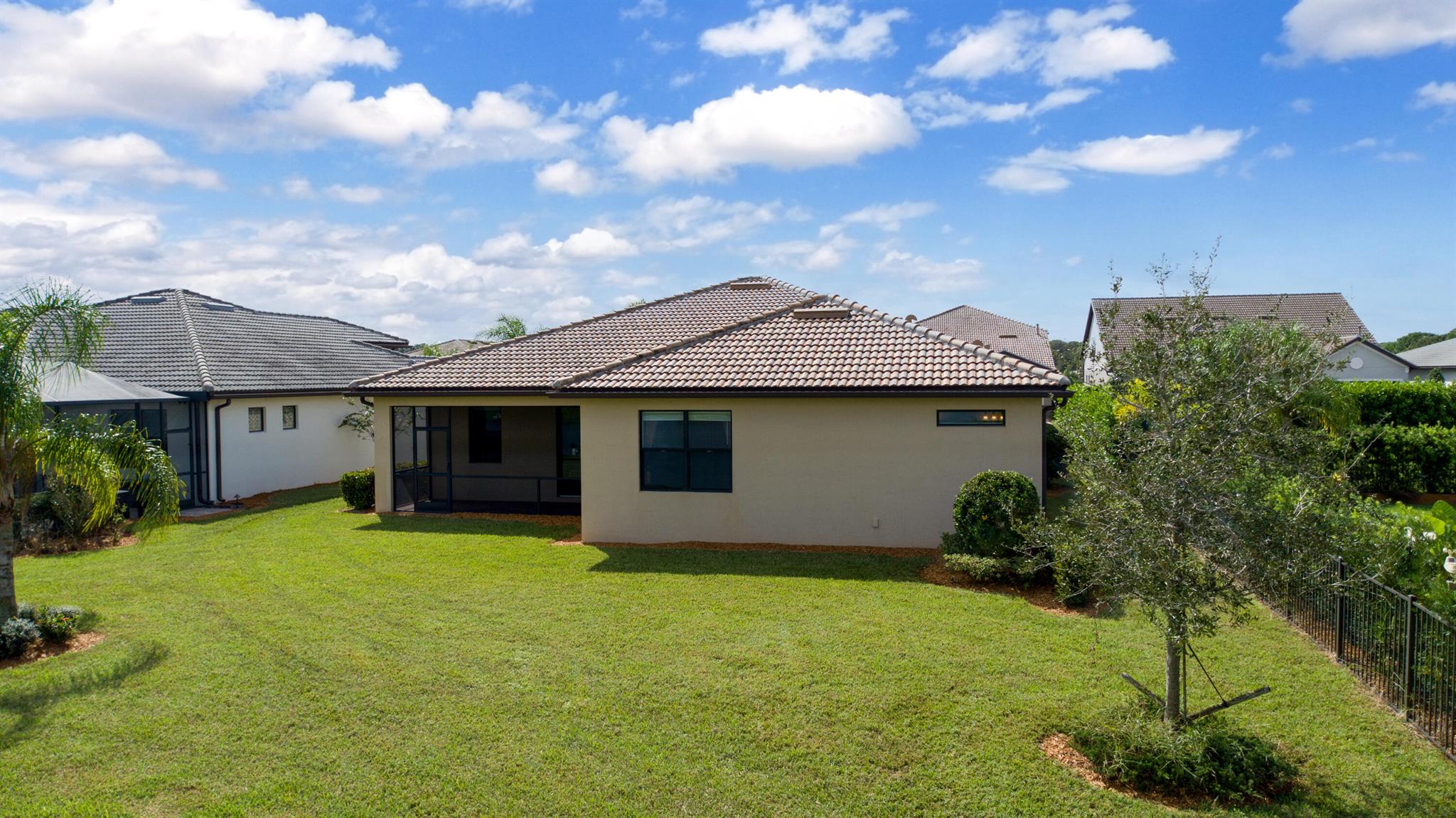 VERANDA PLAT NO 5 VERANDA - Residential