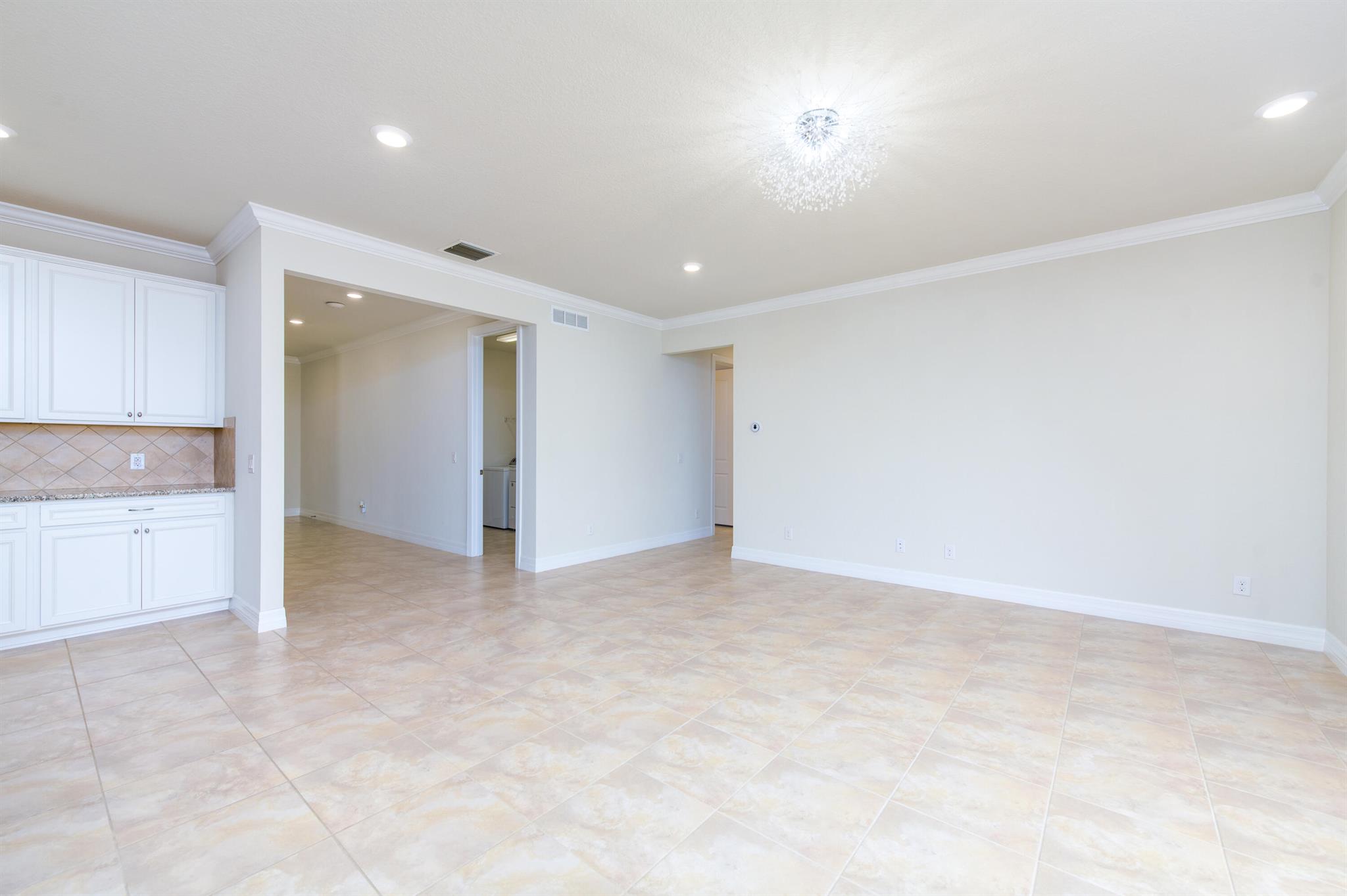 VERANDA PLAT NO 5 VERANDA - Residential