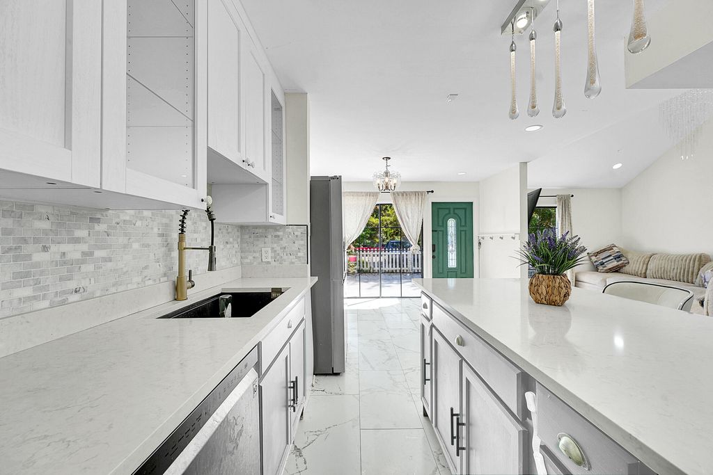 Photo of 9056 Green Meadows Way, Palm Beach Gardens, FL 33418 (MLS # R11142993)