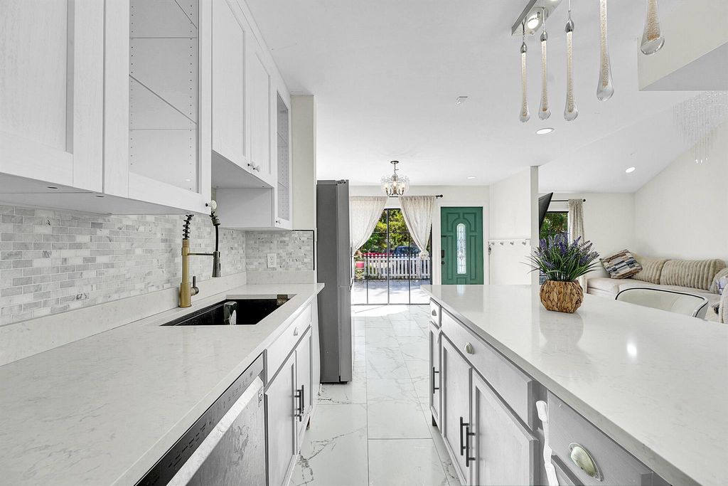 Photo of 9056 Green Meadows Way, Palm Beach Gardens, FL 33418 (MLS # R11142993)