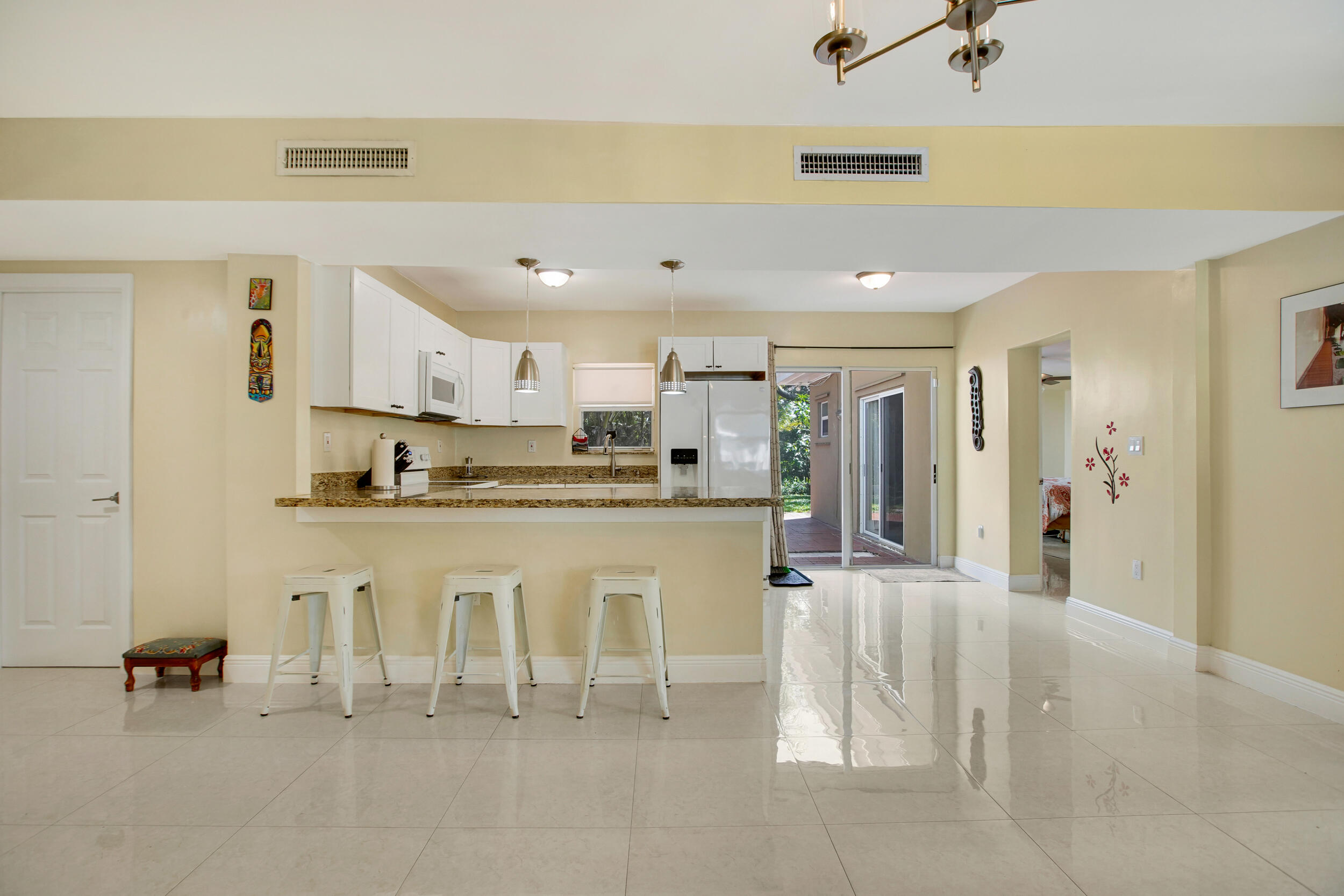 IRONS MANOR HIGH PINE ADDN SEC A - Residential