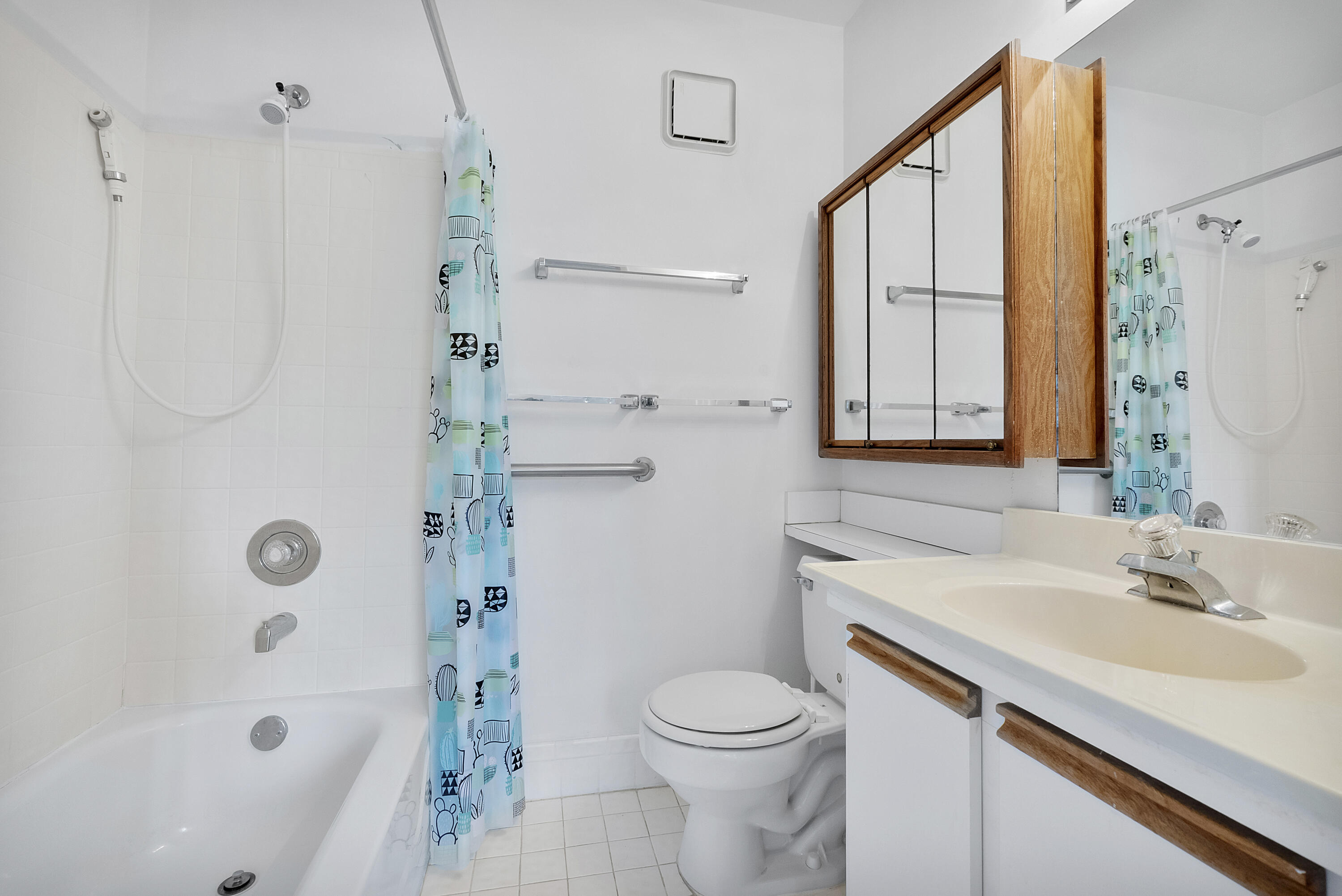 SUN HARBOUR - Residential