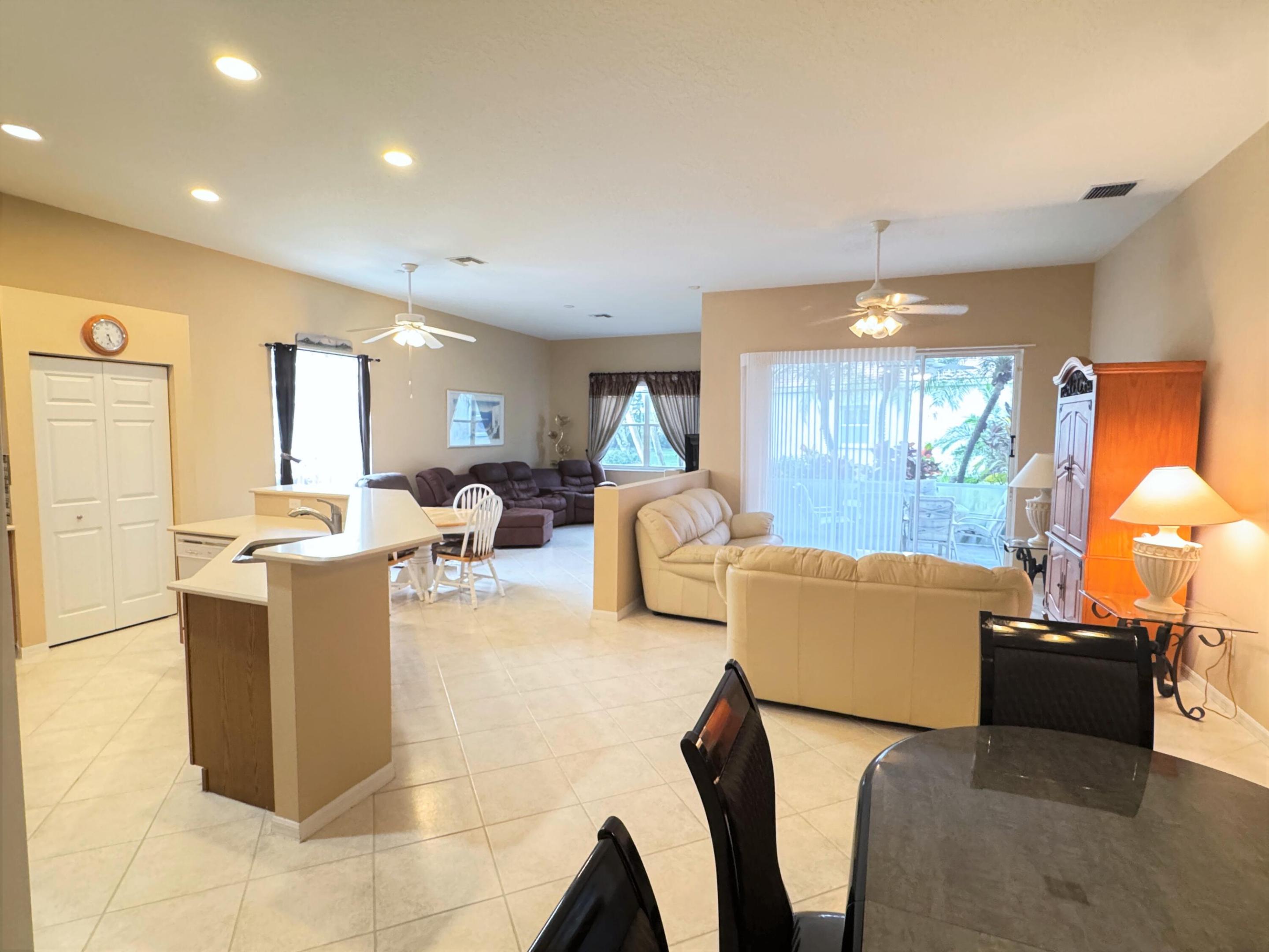 12868 Coral Lakes Drive Drive