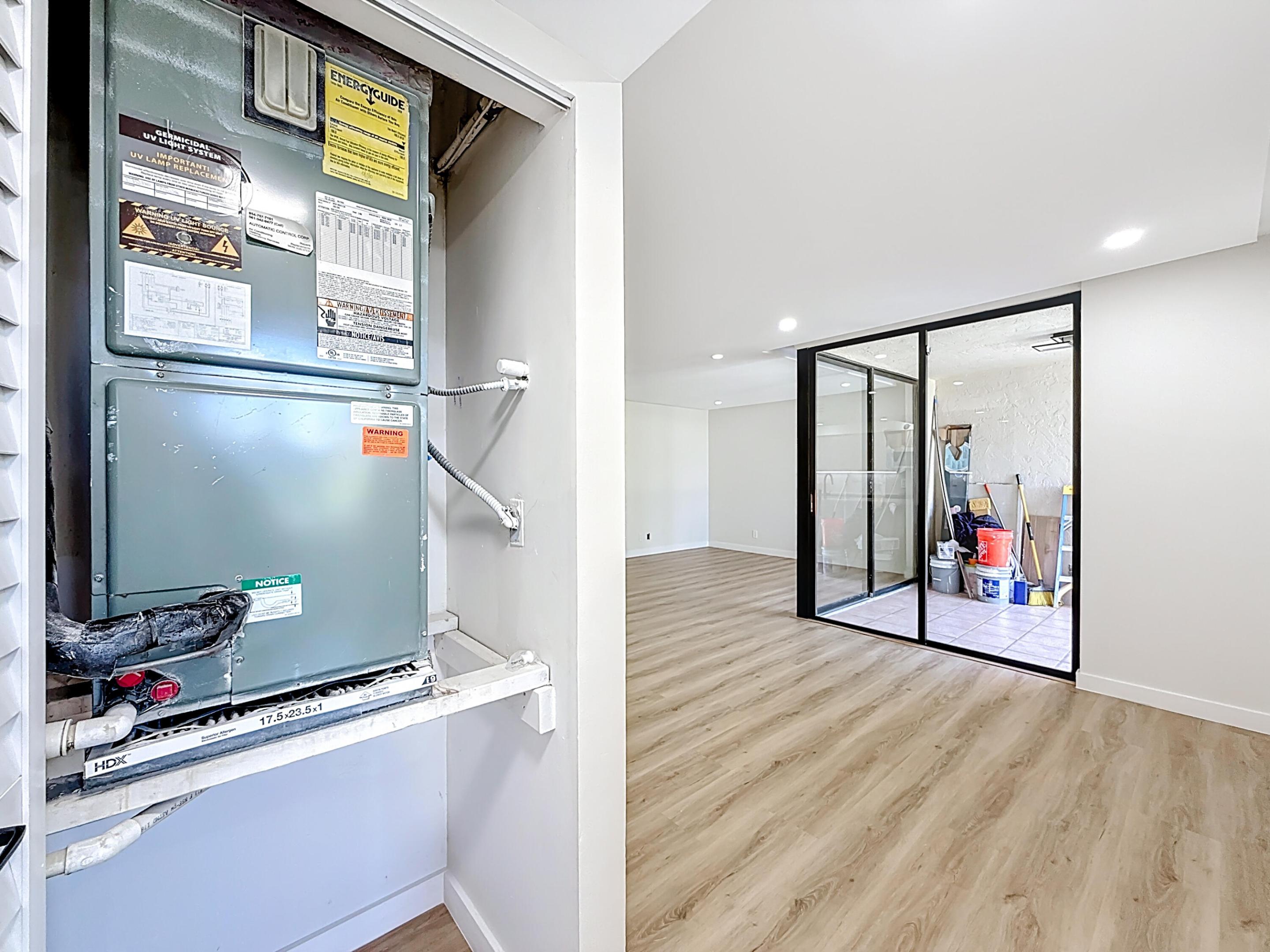 LAVERS RESORT & RACQUET CLUB - Residential Lease