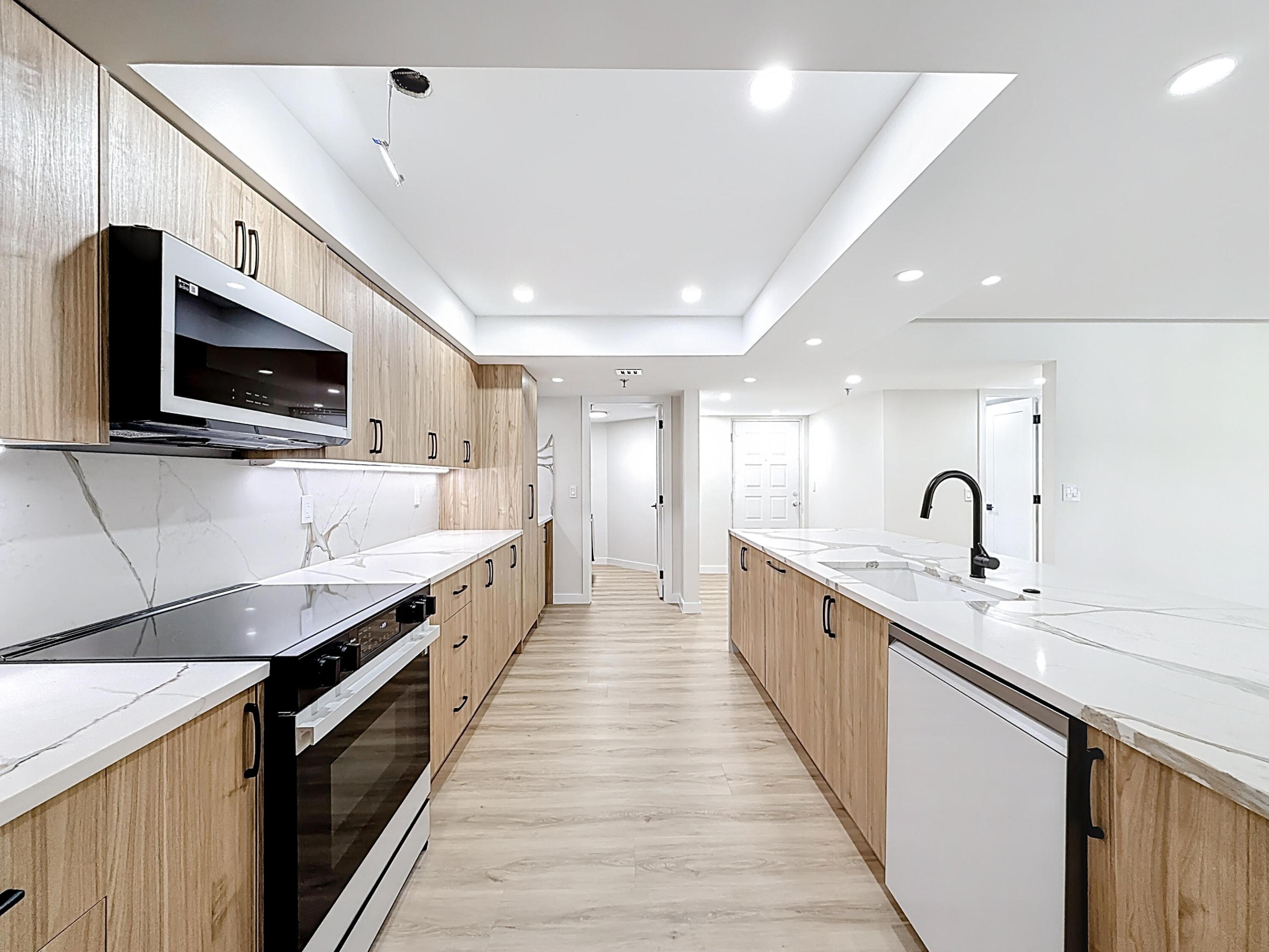 LAVERS RESORT & RACQUET CLUB - Residential Lease