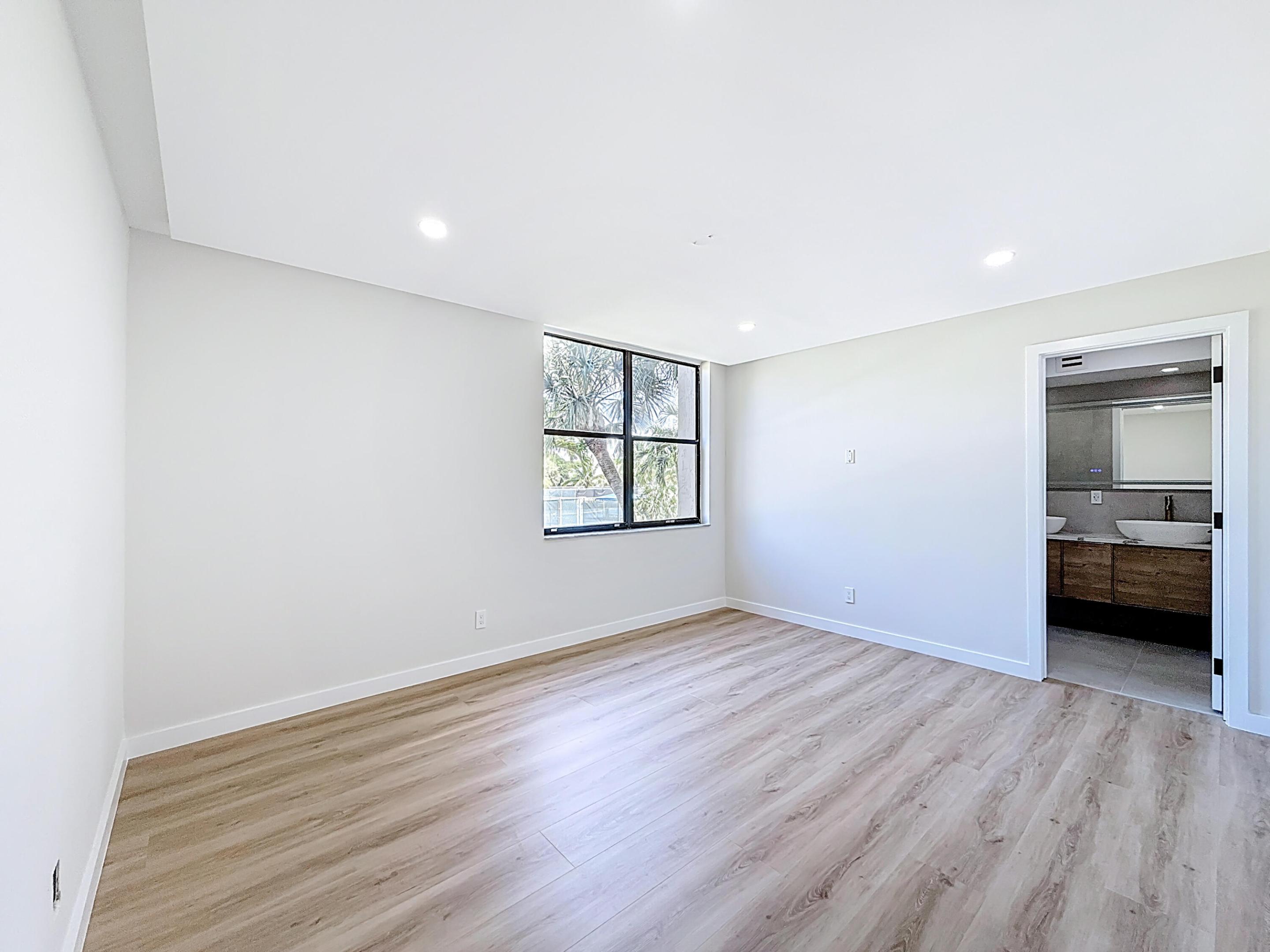 LAVERS RESORT & RACQUET CLUB - Residential Lease