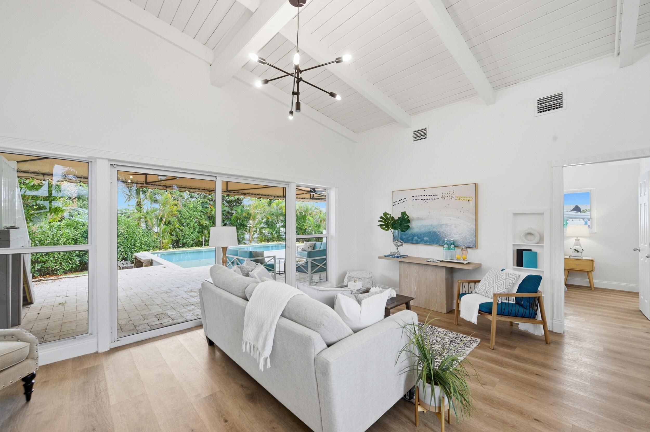 Lauderdale Isles - Residential