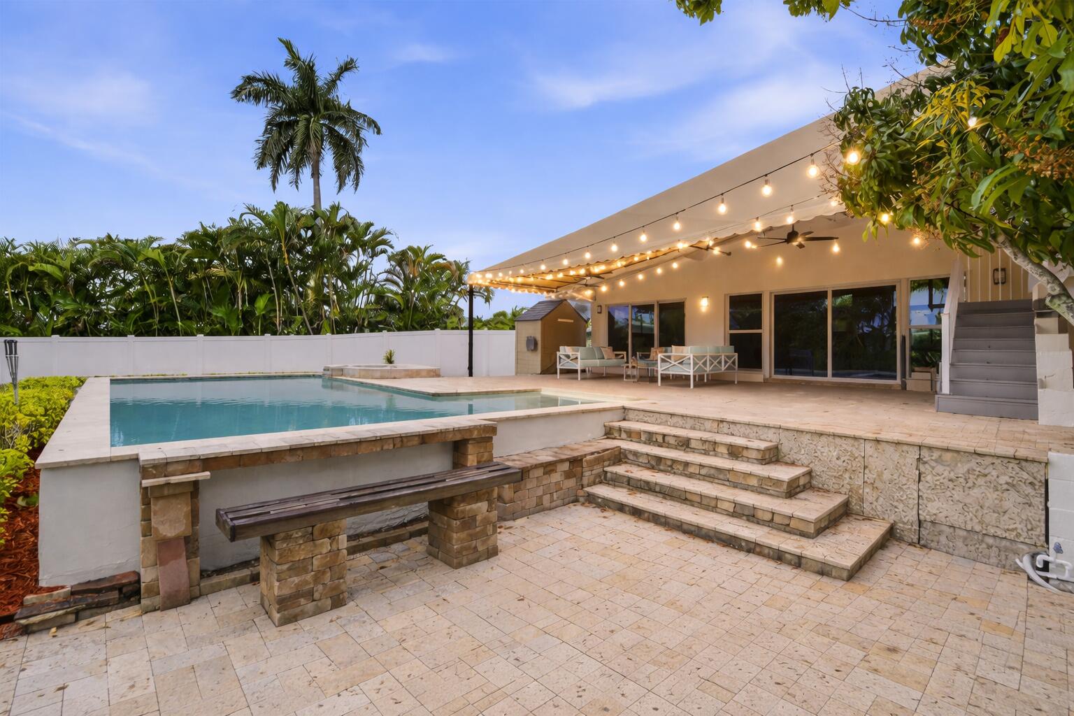 Lauderdale Isles - Residential