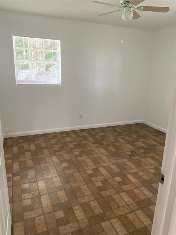 S/D OF 20-43-35 FRAC SEC - Residential Lease