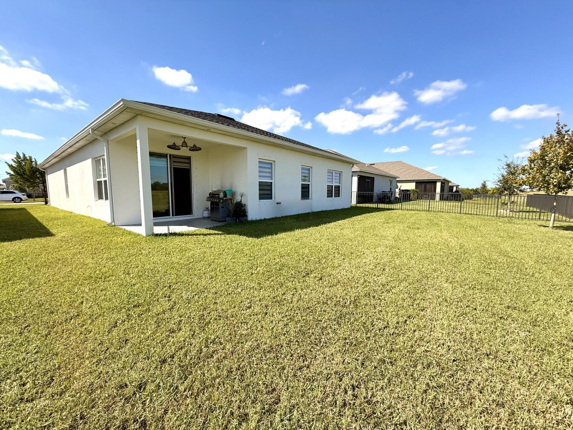 VERANO SOUTH PUD 1 - POD - Residential Lease