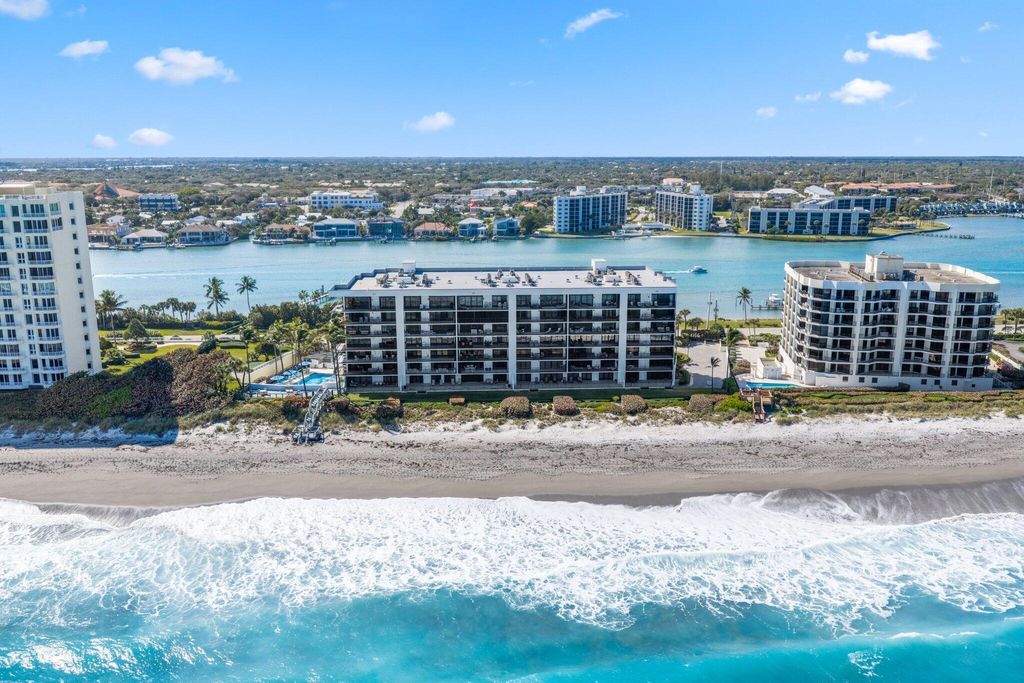 Photo of 19750 Beach Road #7050, Jupiter, FL 33469 (MLS # R11166006)