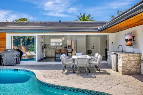 2197 NE 61st Court, Fort Lauderdale, FL MLS: R11071425