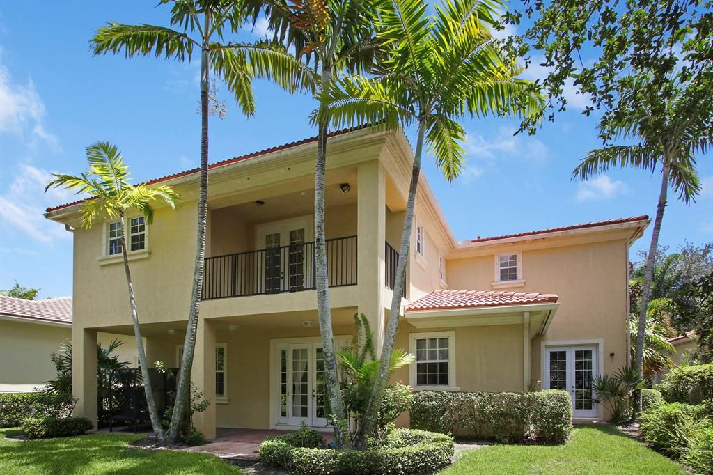 Photo of 1107 Vintner Boulevard, Palm Beach Gardens, FL 33410 (MLS # R10740551)