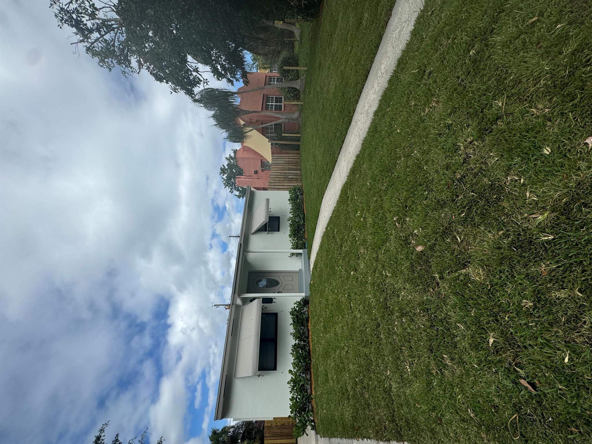 Completely renovated with an Immaculate test, ready to be called your new home. Very quiet neighborhood with lots of amenities, A rated Schools, close to shopping centers, supermarkets, art stores, restaurants and more.