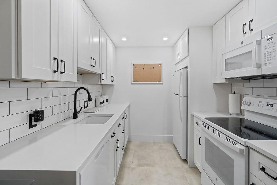 WYNMOOR COUNTRY CLUB - Residential