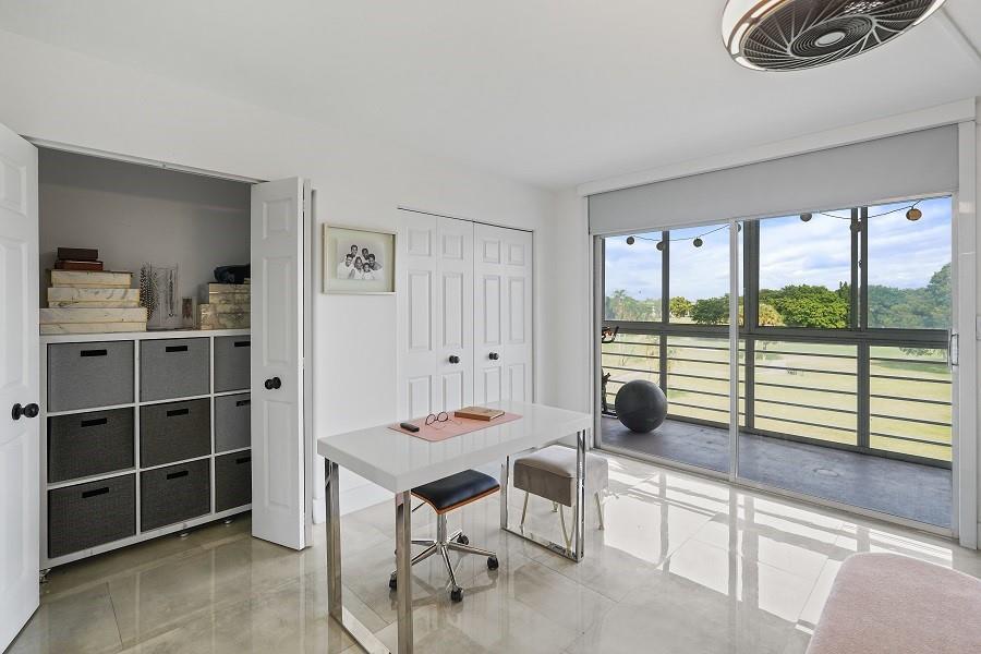 WYNMOOR COUNTRY CLUB - Residential