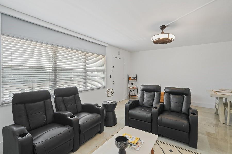 WYNMOOR COUNTRY CLUB - Residential